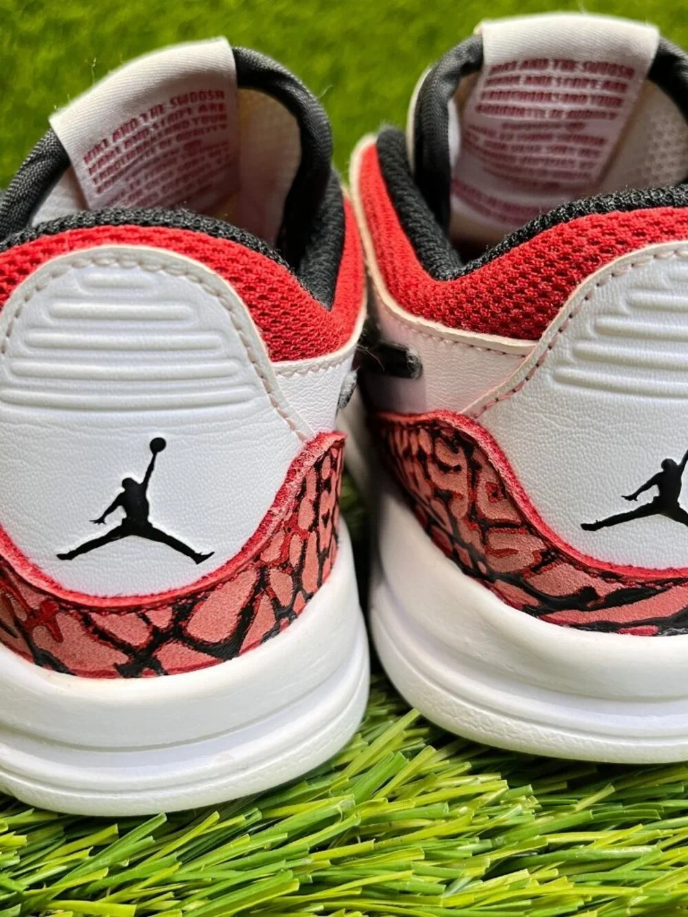 Nike Air Jordan Legacy 312 Low Boys Size 9C White Red Basketball Shoes Sneakers
